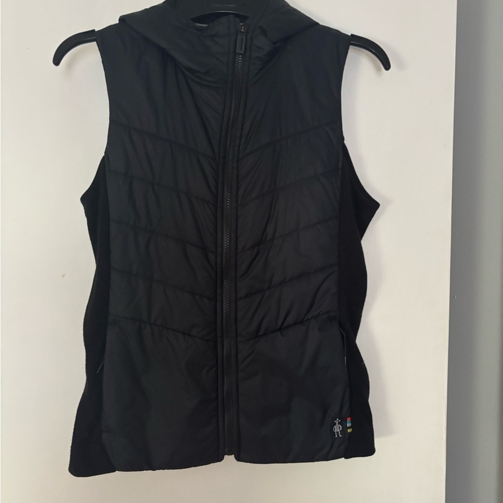 Women’s Smartwool Smartloft Black hoody vest, size Medium, never worn